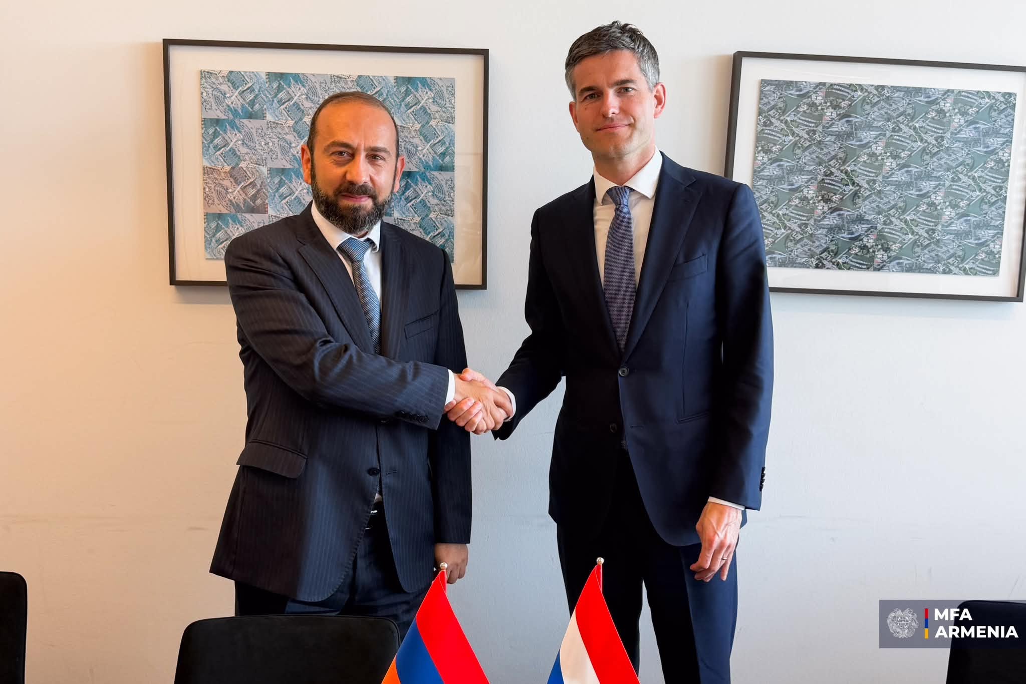 Встреча Мирзояна с главой МИД Нидерландов в Ереване