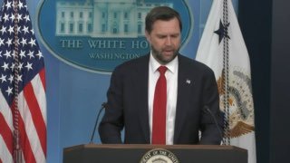 Джей Ди Вэнс выступает с заявлением о зависимости Израиля от США