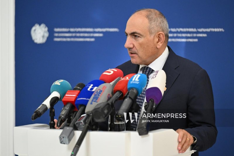 Премьер-министр Армении Никол Пашинян на брифинге о северном маршруте в Ереване