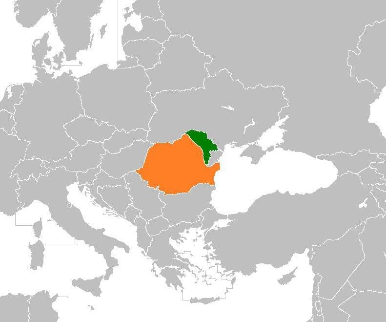 Здание парламента Румынии в Бухаресте, где принято решение об объединении с Молдовой