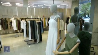 Швейная мастерская в Аджапняке, Ереван, готовится к экспорту текстиля