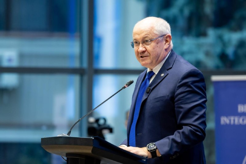 Премьер-министр Молдовы Александр Мунтяну на пресс-конференции в Аджапняке