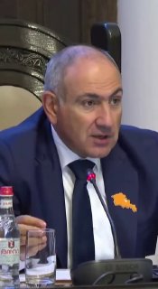 Никол Пашинян выступает с заявлением о ЕАЭС, Ереван