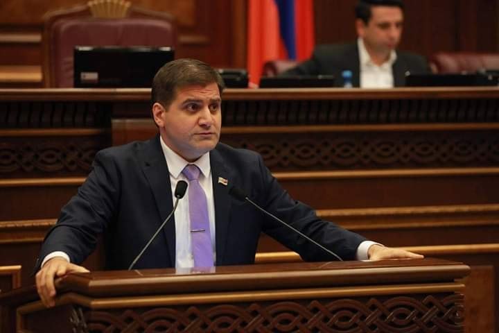 Здание Конституционного суда Армении в Ереване, Аджапняк
