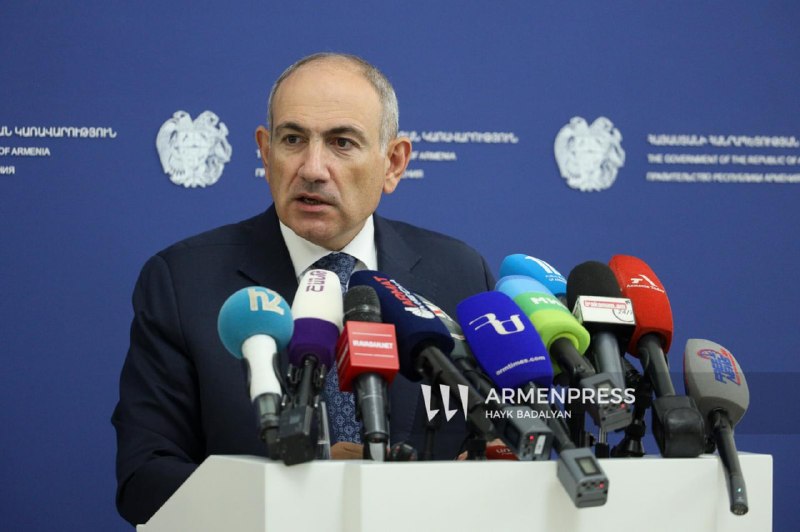 Премьер-министр Армении Никол Пашинян на брифинге в правительстве, Ереван