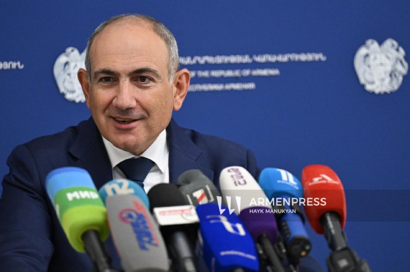 Премьер-министр Армении Никол Пашинян на брифинге в Аджапняке (Ереван)