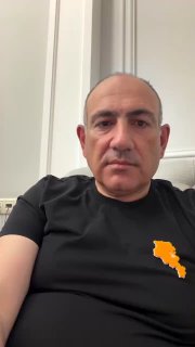 Премьер-министр Армении Никол Пашинян выступает перед жителями Аджапняка в Ереване