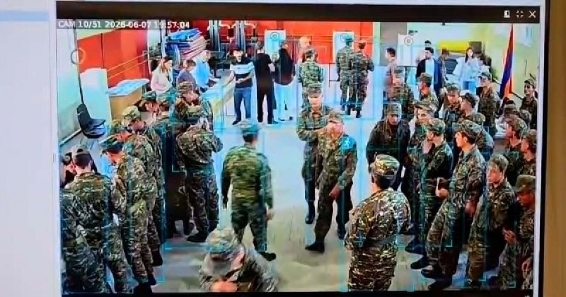 Здание Центральной избирательной комиссии в Ереване, Аджапняк