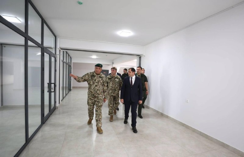 Министр обороны Сурен Папикян на открытии корпуса штаба в Аджапняке