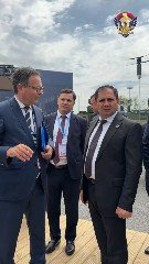 Сурен Папикян на встрече с представителями KNDS и Airbus в Париже