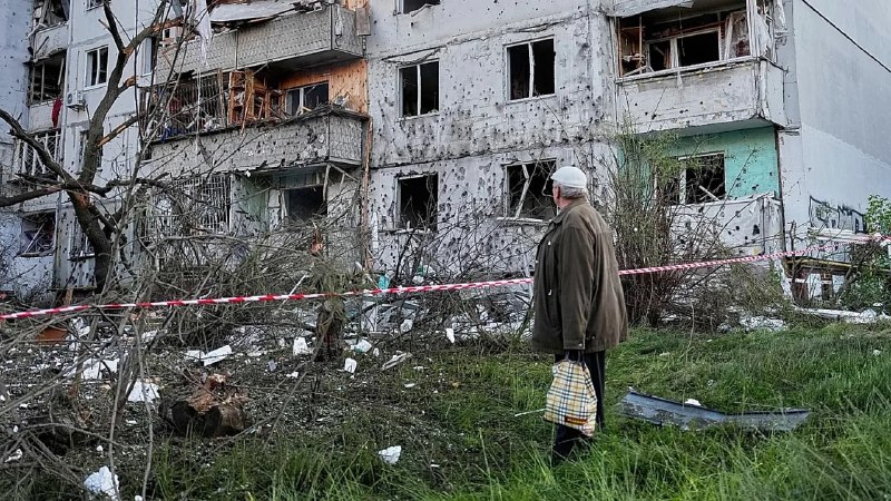 Разрушенный жилой дом в Киеве после ночного обстрела 1 июля, Аджапняк, Ереван