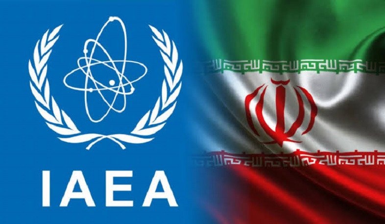 Спикер иранского парламента Мохаммад Багер Галибаф на пресс-конференции в Тегеране