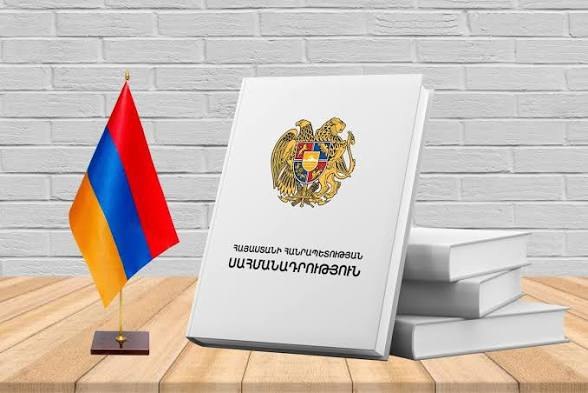 Граждане Армении собирают подписи для референдума в Ереване